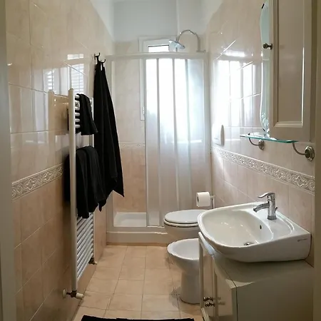 Fuori Portico Unità Bolonha